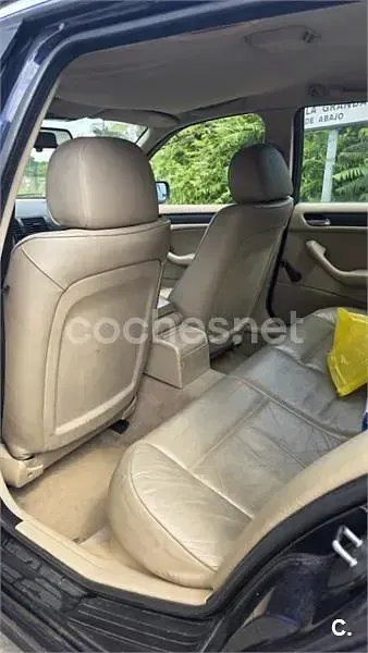 Usado BMW 320 150 CV (110 kW) 2003 Azul Familiar