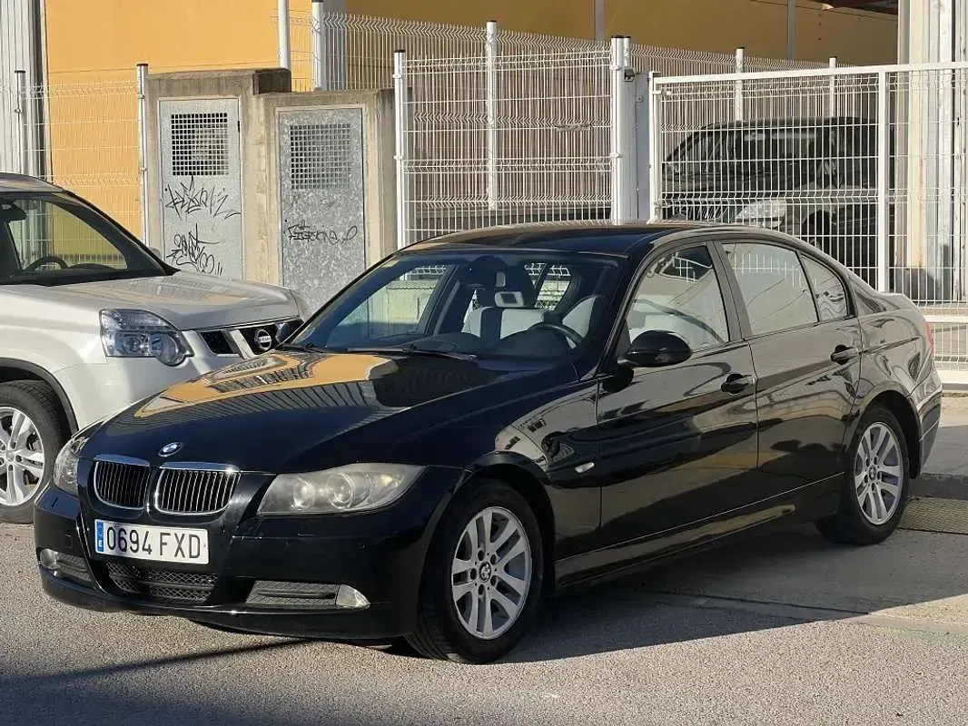 Usado BMW 320 177 HP (130 kW) 2007 Sedan