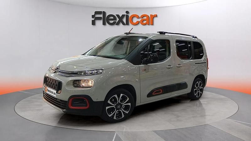 Usado Citroën Berlingo Feel 131 CV (96 kW) 2020 Violeta Monovolumen