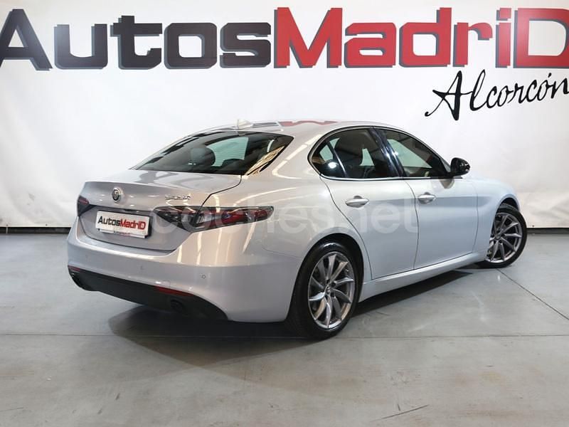 Usado Alfa Romeo Giulia Sprint 160 CV (117 kW) 2023 Beige Berlina