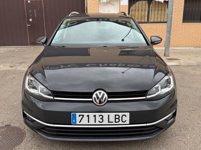 Usado VW Golf Sportsvan Sportline 115 CV (84 kW) 2019 Gris / plata Monovolumen