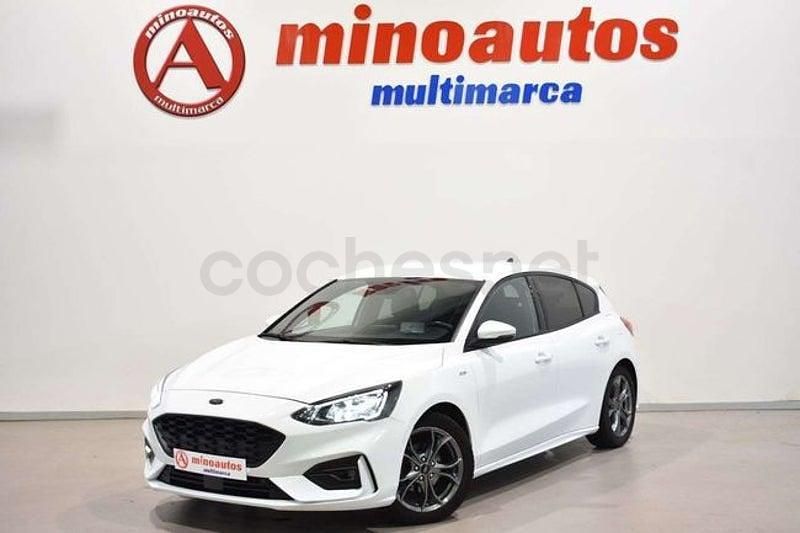 Usado Ford Focus ST-Line 126 CV (92 kW) 2021 Blanco Utilitario