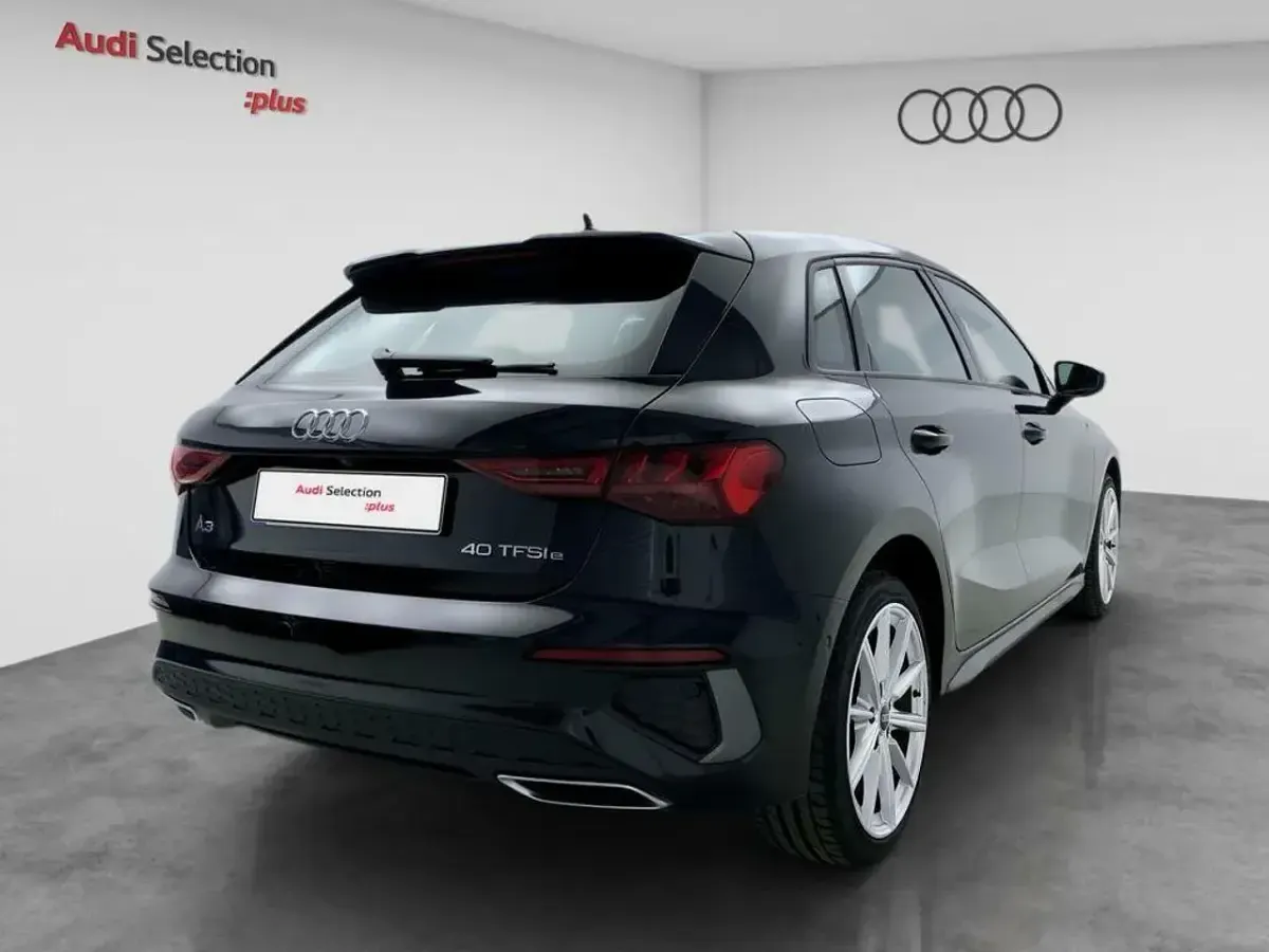 Usado Audi A3 Sportback e-tron S-Line 204 CV (150 kW) 2021 Negro Utilitario