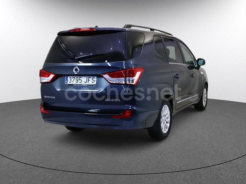Usado Ssangyong (KGM) Rodius Limited 2015 Monovolumen