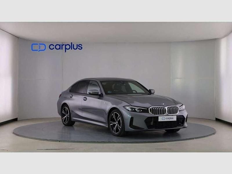 Usado BMW 320 Comfort Edition 190 HP (139 kW) 2025 Cinzento Sedan