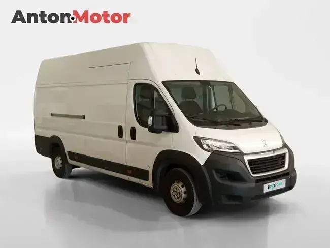 Usado Peugeot Boxer S 165 CV (121 kW) 2023 Blanco Van