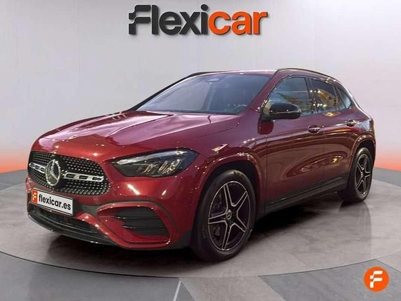 Usado Mercedes GLA200 150 CV (110 kW) 2025 Burdeos SUV