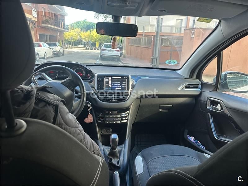 Blanco Usado 2014 Peugeot 208 Style Utilitario | 6000 € (Buen precio) - Imagen 1/4