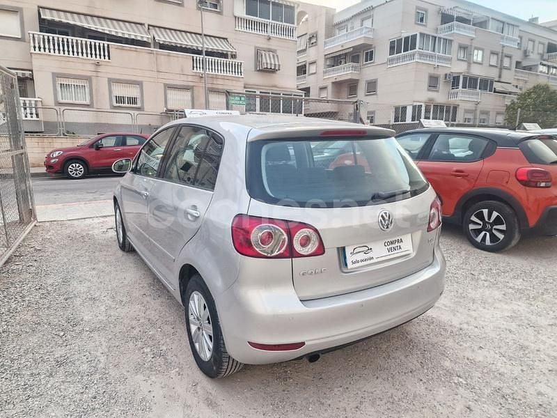 Usado VW Golf Plus Cross Advance 105 CV (77 kW) 2009 Gris / plata Monovolumen