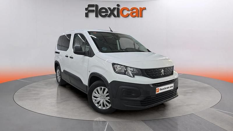 Usado Peugeot Rifter Active 131 CV (96 kW) 2021 Blanco Monovolumen