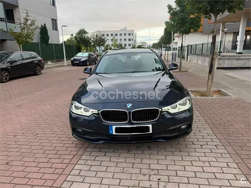 Usado BMW 320 184 CV (135 kW) 2016 Negro Familiar