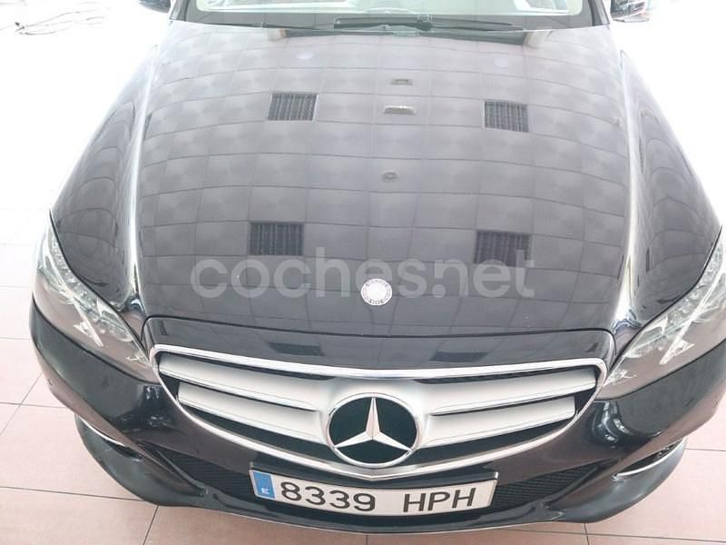 Usado Mercedes E350 Avantgarde 252 HP (185 kW) 2014 Preto Sedan