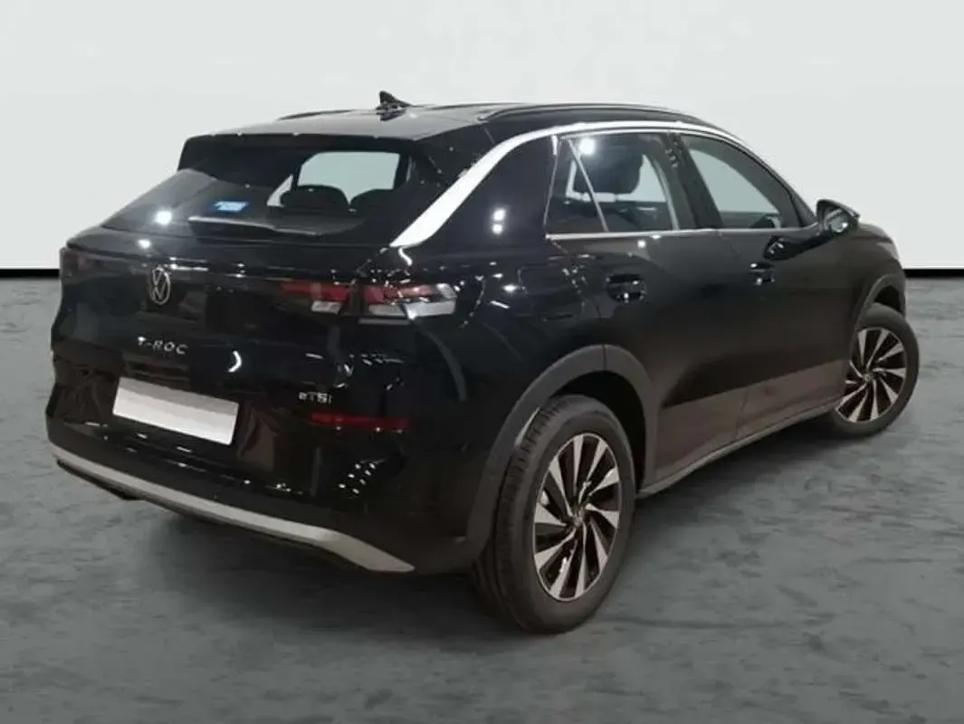 Usado VW T-Roc Life 150 CV (110 kW) 2026 Negro SUV