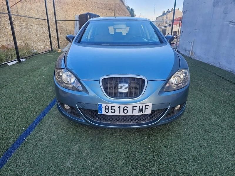 Usado Seat Leon Stylance 140 CV (102 kW) 2007 Azul Utilitario
