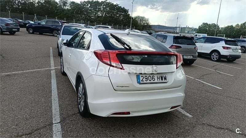 Usado Honda Civic Sport 120 CV (88 kW) 2014 Blanco Berlina