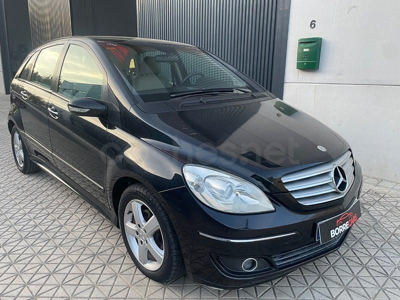 Usado Mercedes B180 109 CV (80 kW) 2007 Negro Monovolumen