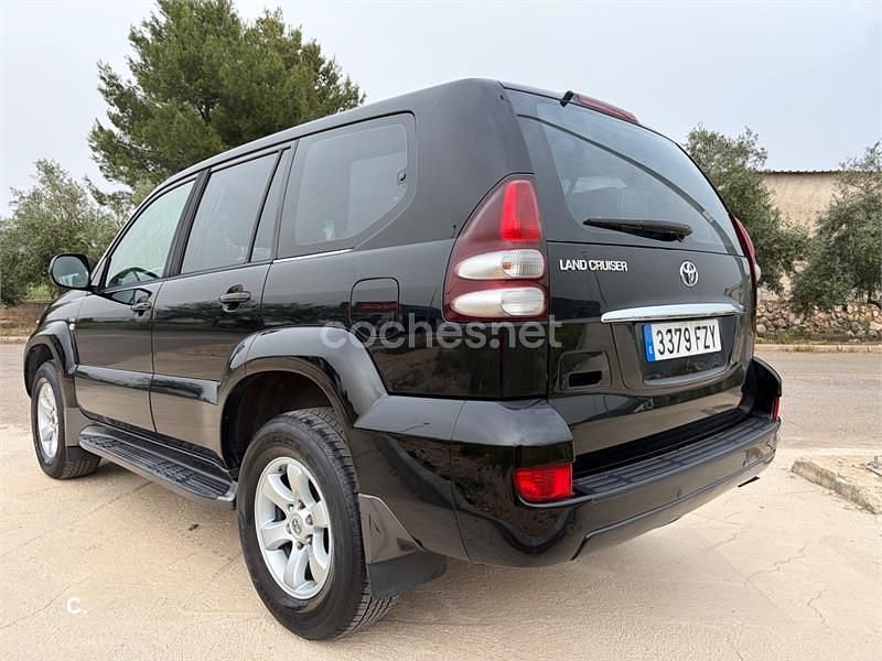 Begagnad Toyota Land Cruiser 173 HK (127 kW) 2008 Svart SUV
