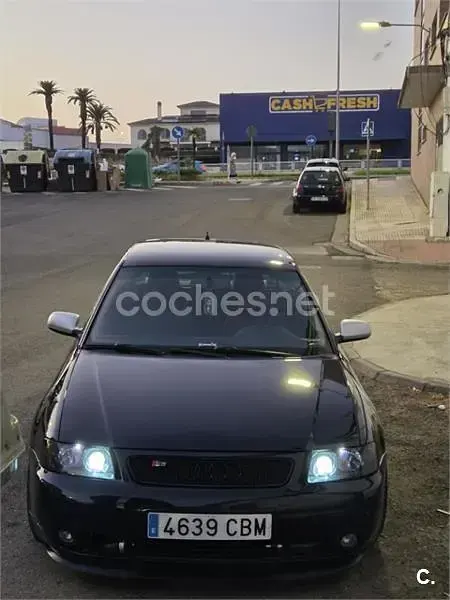 Usado Audi A3 Ambiente 100 CV (73 kW) 2003 Azul Utilitario