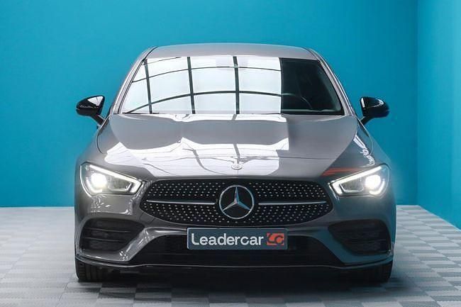 Usado Mercedes CLA180 136 CV (100 kW) 2020 Gris / plata Berlina
