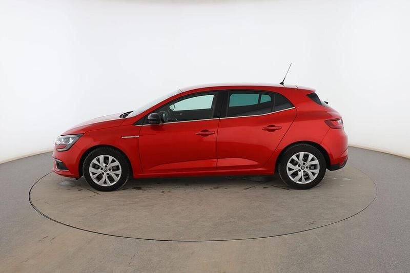 Usado Renault Mégane IV LIMITED 116 CV (85 kW) 2018 Rojo Utilitario