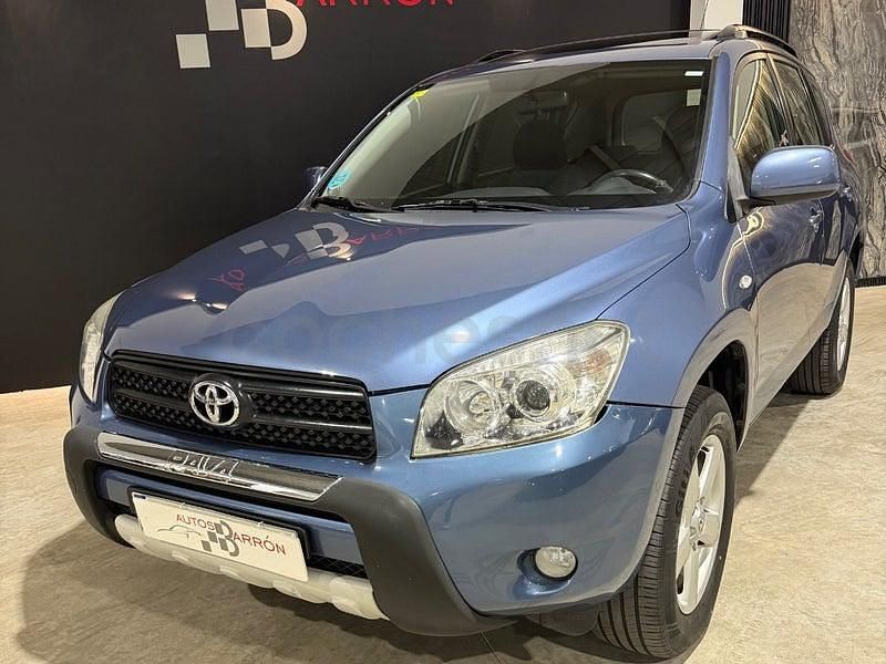 Usado Toyota RAV4 Sol 152 CV (111 kW) 2007 Azul SUV