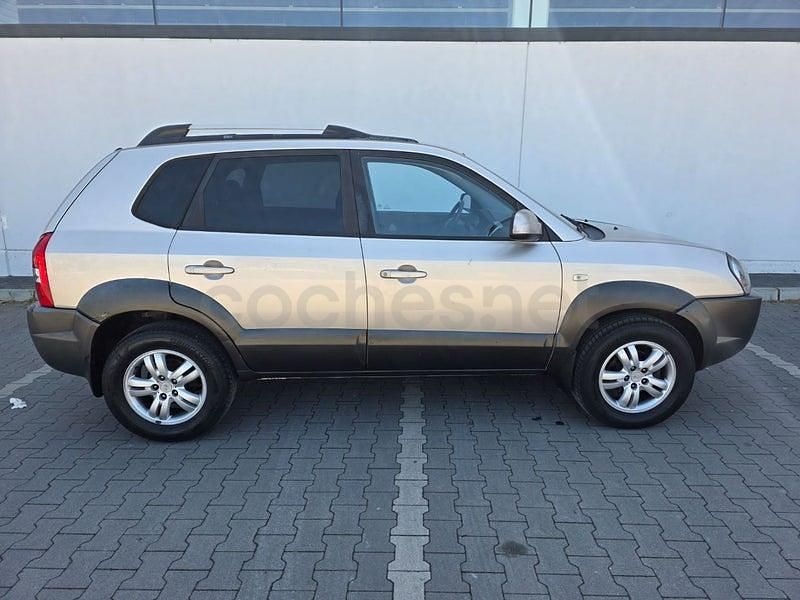 Usado Hyundai Tucson Comfort 142 CV (104 kW) 2009 Gris / plata SUV