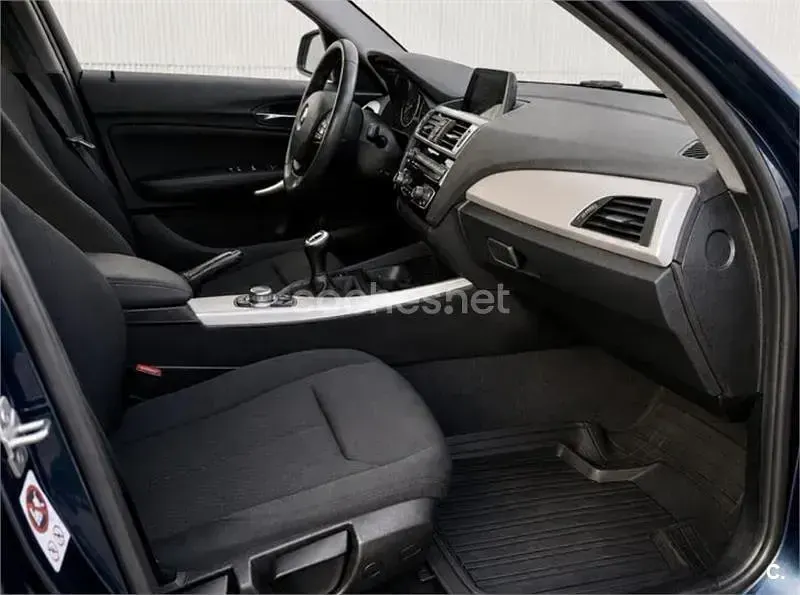 Usado BMW 116 Efficient Dynamics 116 CV (85 kW) 2017 Negro Utilitario