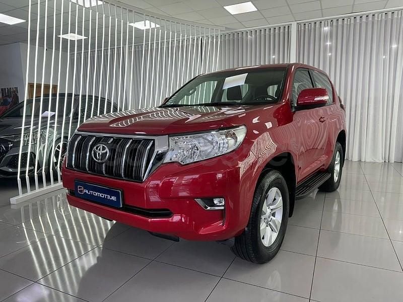 Rojo Usado 2023 Toyota Land Cruiser SUV | 54.990 € (Precio justo) - Imagen 1/4