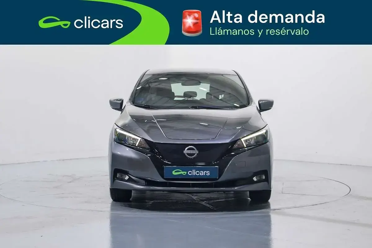Usado Nissan Leaf Acenta 110 kW (150 CV) 2024 Gris Utilitario