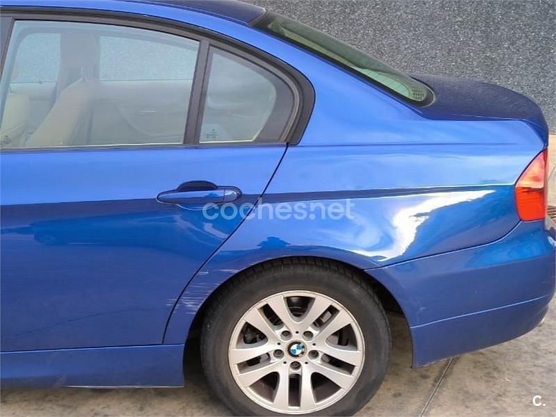 Usado BMW 320 163 CV (119 kW) 2008 Azul Berlina