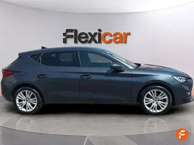Usado Seat Leon Style 150 CV (110 kW) 2024 Gris