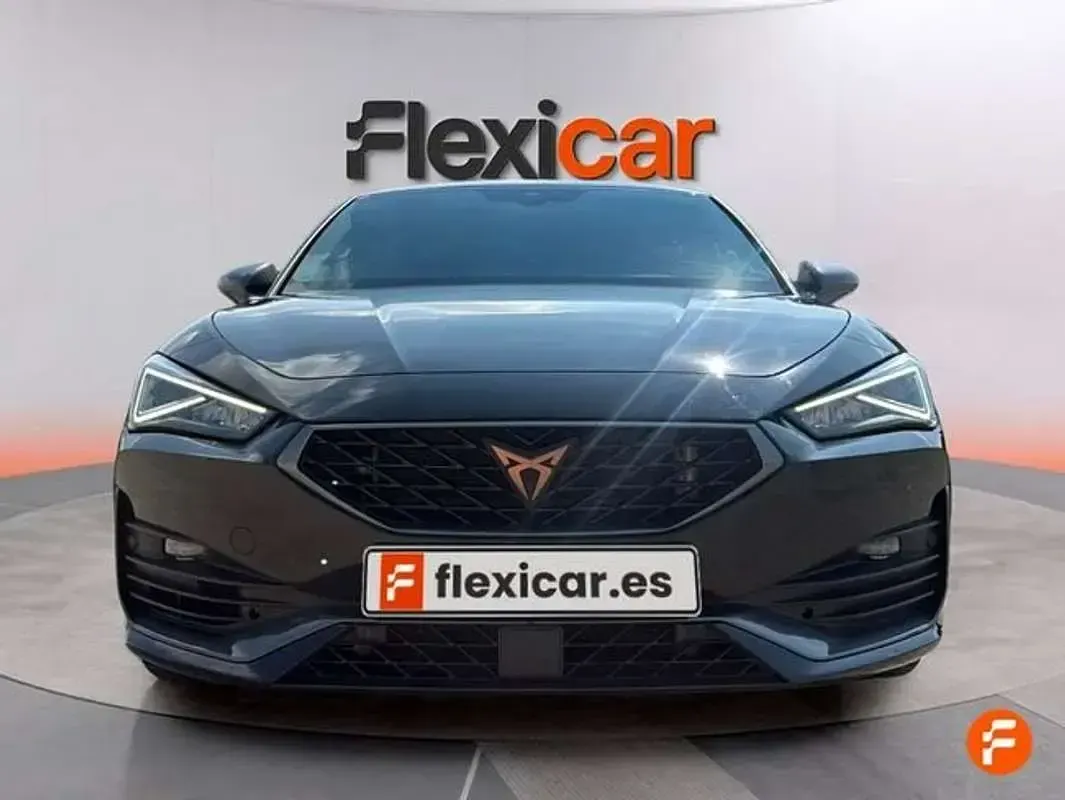 Usado Cupra Leon VZ 300 CV (220 kW) 2021 Negro Utilitario
