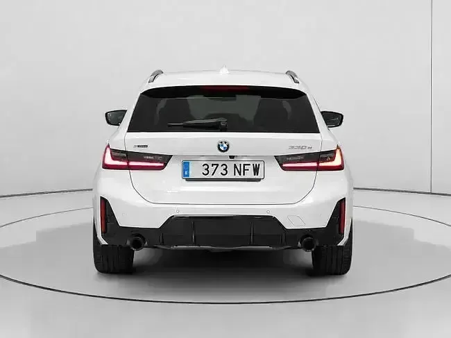 Usado BMW 330e Comfort Edition 292 CV (214 kW) 2025 Blanco Familiar