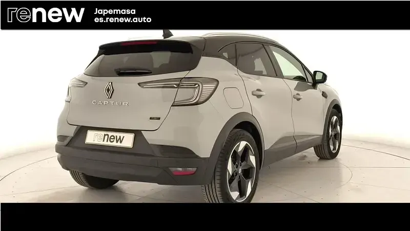 Usado Renault Captur Techno 145 CV (106 kW) 2025 Gris SUV