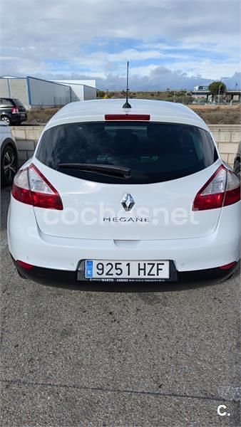 Usado Renault Mégane Intens 115 CV (84 kW) 2013 Blanco Berlina