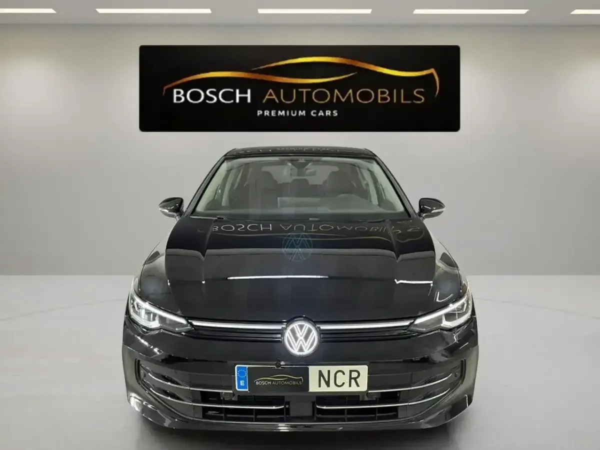 Usado VW Golf VIII Style 204 CV (150 kW) 2025 Negro Berlina