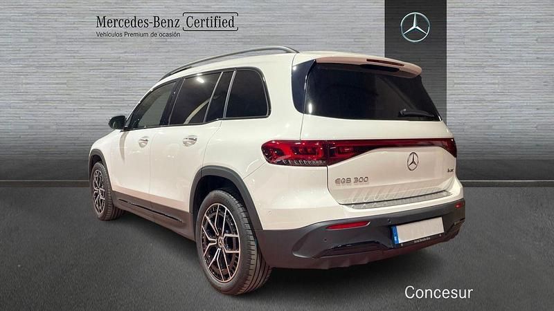 Usado Mercedes EQA300 167 kW (228 CV) 2024 Blanco SUV