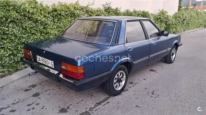 Usado Ford Granada 114 CV (83 kW) 1982 Azul Berlina