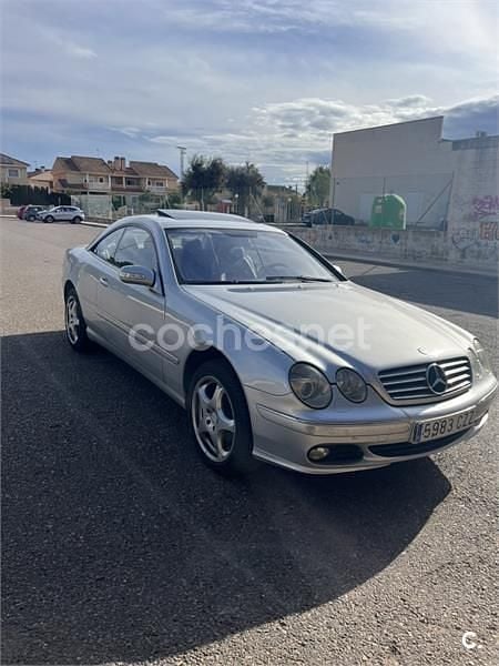 Usado Mercedes CL500 306 CV (225 kW) 2003 Gris / plata Coupe