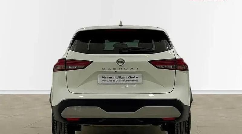 Usado Nissan Qashqai N-Connecta 158 CV (116 kW) 2023 Blanco everest (solido SUV