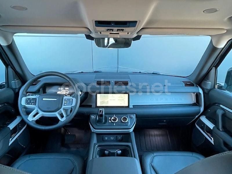 Usado Land Rover Defender SE 404 CV (297 kW) 2024 Gris / plata SUV