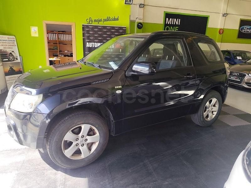 Usado Suzuki Grand Vitara 129 CV (94 kW) 2009 Negro SUV