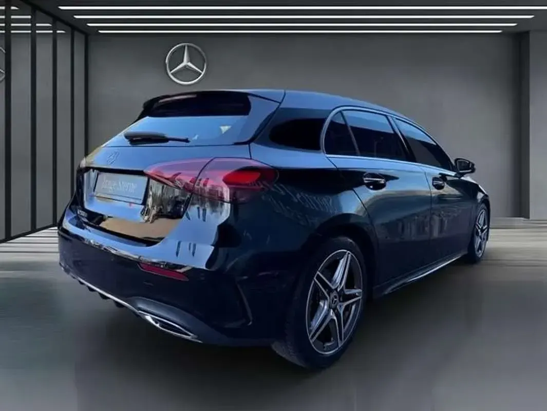 Usado Mercedes A200 AMG 150 CV (110 kW) 2024 Negro Utilitario