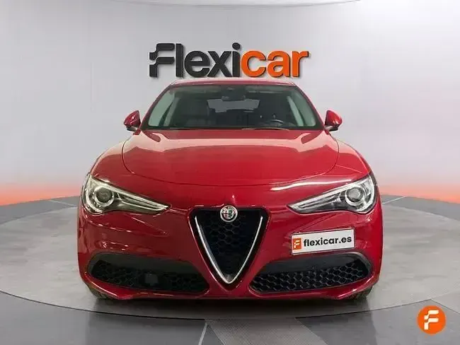 Usado Alfa Romeo Stelvio Executive 280 CV (205 kW) 2017 Rojo SUV