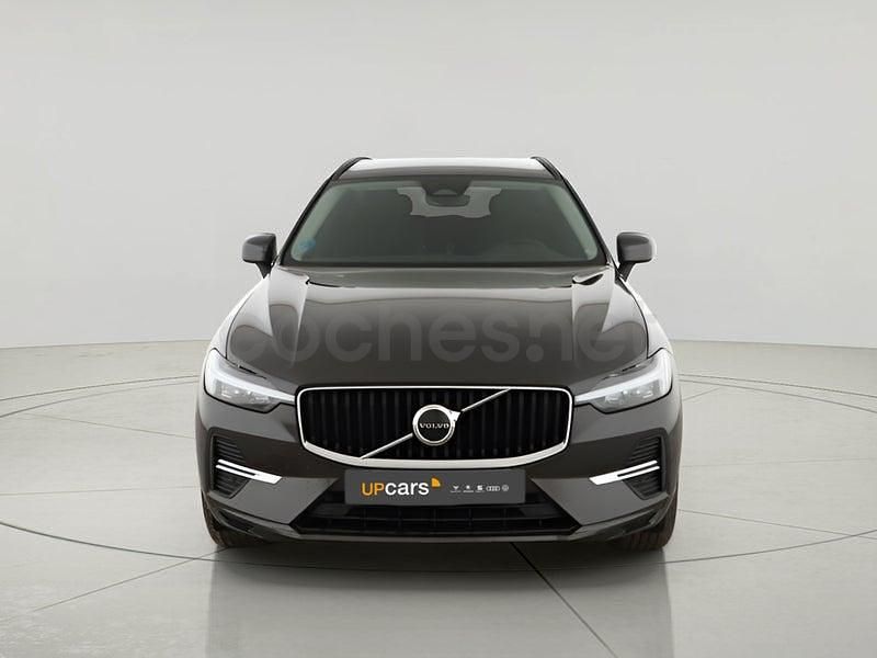Usado Volvo XC60 Momentum 197 CV (144 kW) 2021 Marrón SUV