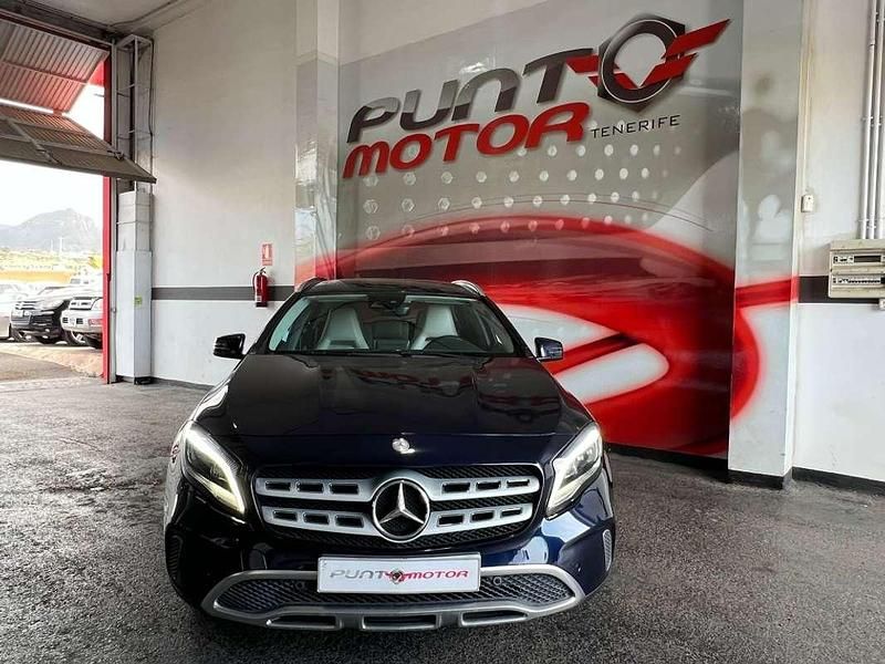 Usado Mercedes GLA200 136 CV (100 kW) 2017 Azul SUV