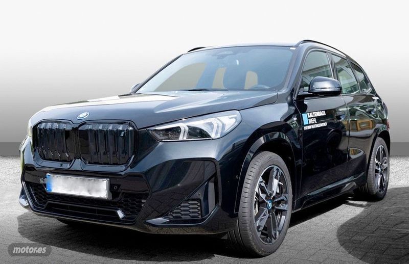 Negro Usado 2023 BMW iX3 SUV | 49.500 € - Imagen 1/4