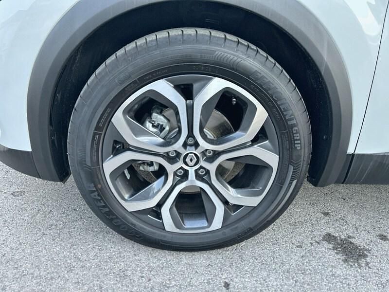 Usado Renault Captur Techno 145 CV (106 kW) 2022 Blanco SUV