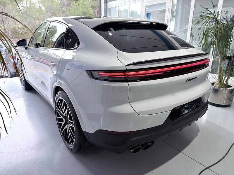 Usado Porsche Cayenne 470 CV (345 kW) 2024 Blanco SUV