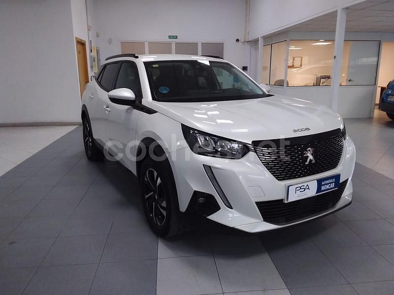 Usado Peugeot 2008 Allure 130 CV (95 kW) 2020 Blanco SUV